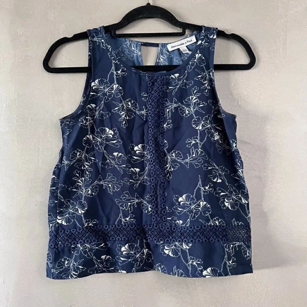 Abercrombie & Fitch Lace Panel Shell Tank Top